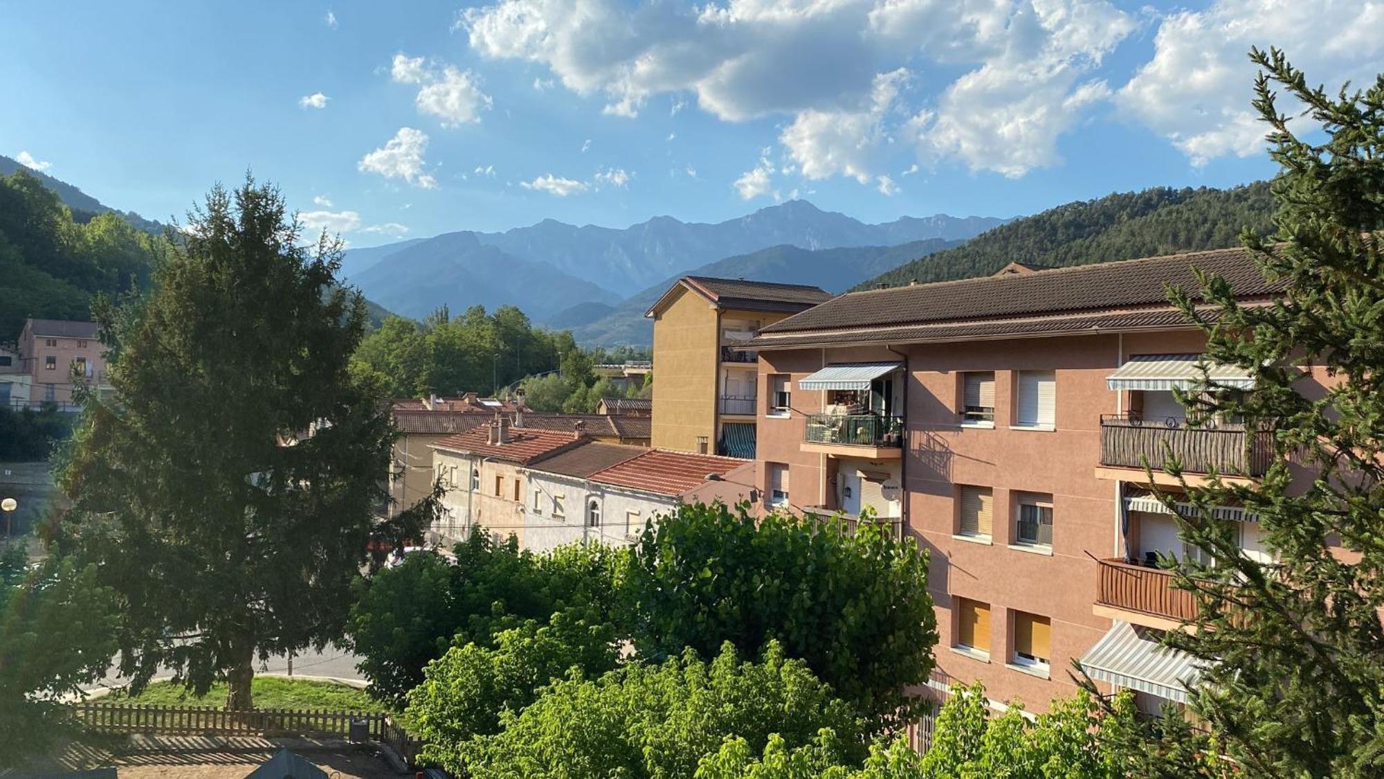 Apartamento Gold Cadi Guardiola de Bergueda Εξωτερικό φωτογραφία